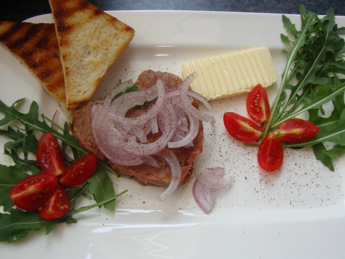 Beef Tartar Sandwich mit gebratenem Spargelsalat - Rezept - Bild Nr. 761