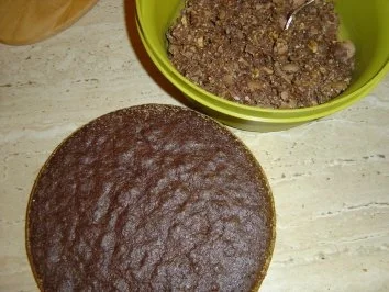 Rezept: Ferrero-Roche-Torte Bild Nr. 6 Ferrero-Roche-Torte - Rezept - Bild Nr. 6