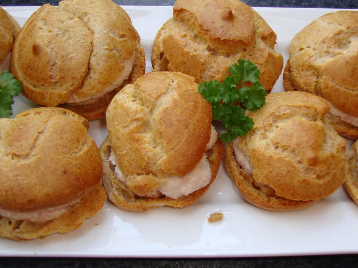 Rezept: Brandteig Krapferl mit Schinken Kren Fülle Bild Nr. 456 Brandteig Krapferl mit Schinken Kren Fülle - Rezept - Bild Nr. 456