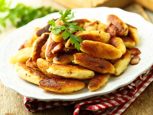 Rezept: Großmutters Erdäpfelnudeln Bild Nr. 2 Großmutters Erdäpfelnudeln - Rezept - Bild Nr. 2