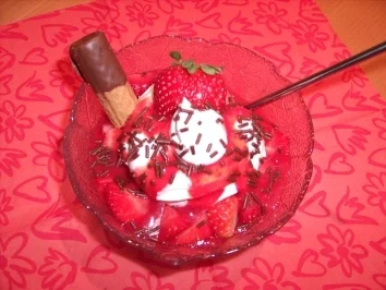 Rezept: Erdbeer-Quark-Dessert Bild Nr. 2 Erdbeer-Quark-Dessert - Rezept - Bild Nr. 2