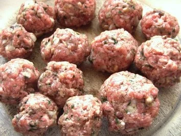 Rezept: Fleisch-Kräuter-Käse-Bällchen Bild Nr. 6 Fleisch-Kräuter-Käse-Bällchen - Rezept - Bild Nr. 6