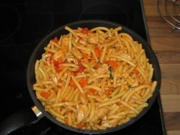 Makkaroni-Auflauf mit Hühnchen - Rezept - Bild Nr. 2