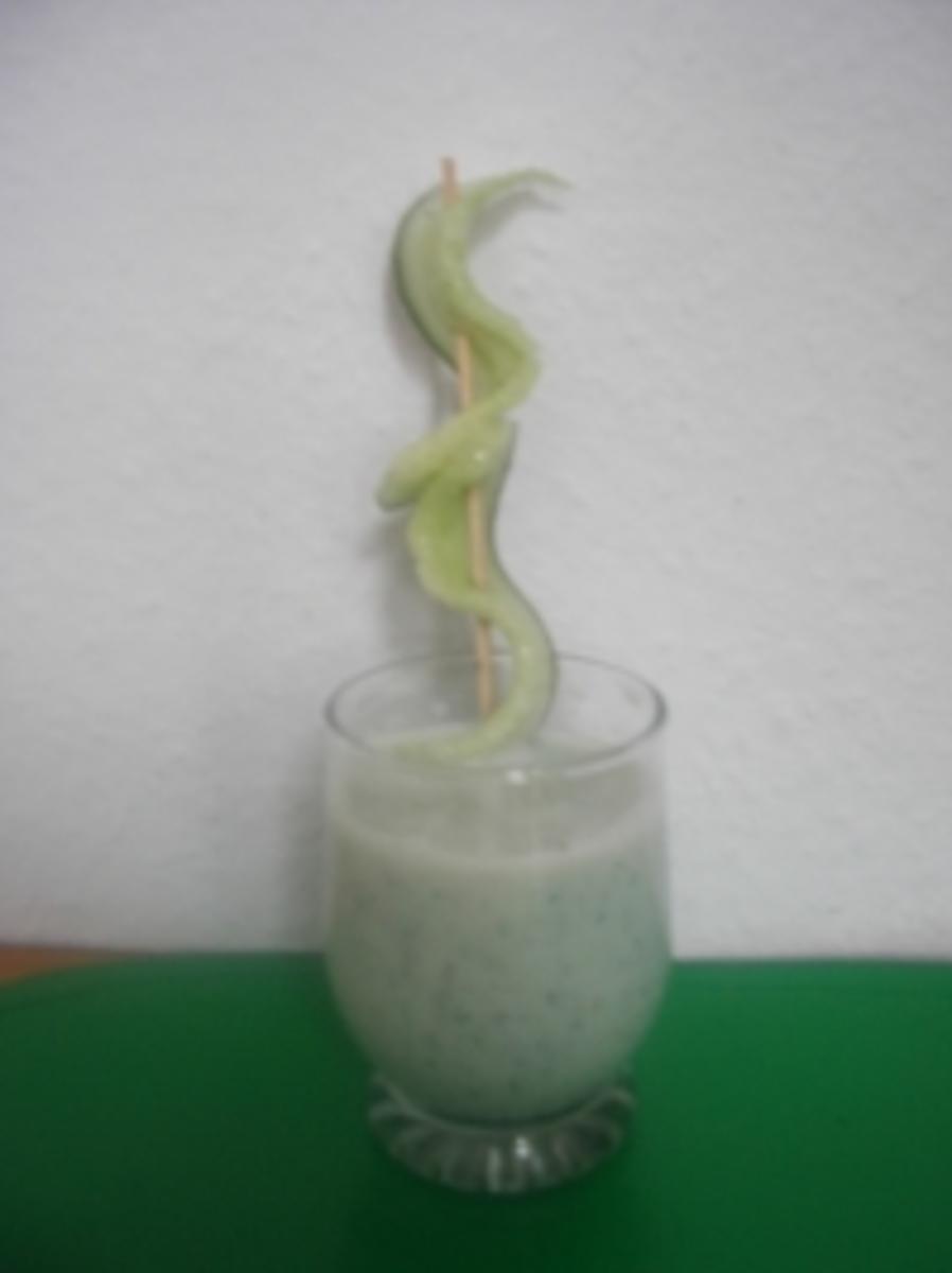 Bilder für Gurken-Drink - Rezept