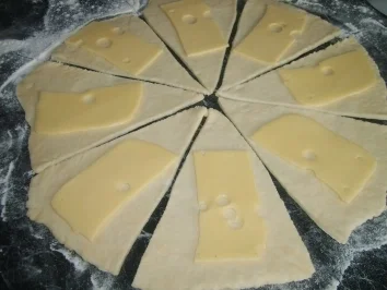 Salz- Käse Kipferl - Rezept - Bild Nr. 5