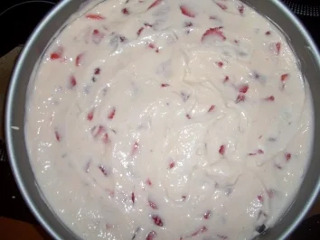 Erdbeertorte mit Cornflakesboden - Rezept - Bild Nr. 3