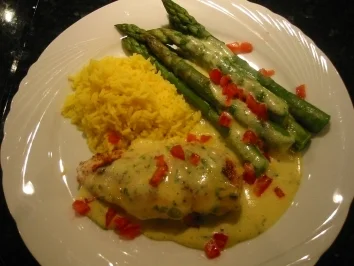 Hühnchenbrust auf Spargelbeet - Rezept