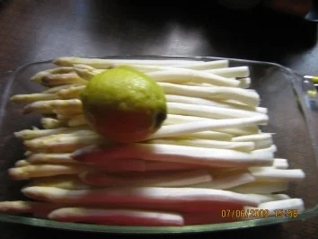 Rezept: Spargel mit gerösteten Semmelbröseln Bild Nr. 4 Spargel mit gerösteten Semmelbröseln - Rezept - Bild Nr. 4