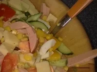 Rezept: Bunter Wurstsalat mit Ei Bunter Wurstsalat mit Ei - Rezept