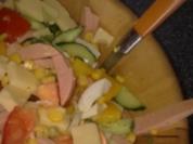 Bunter Wurstsalat mit Ei - Rezept