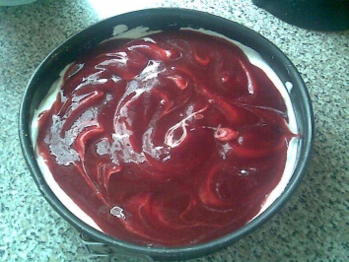 Marmorierte Himbeer - Jogurt Torte - Rezept - Bild Nr. 4