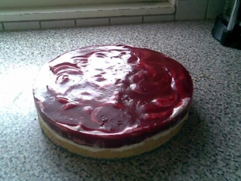 Marmorierte Himbeer Jogurt Torte - einfach - 498 kcal/100g