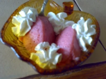 Rezept: Erdbeer-Buttermilchdessert Bild Nr. 2 Erdbeer-Buttermilchdessert - Rezept - Bild Nr. 2