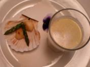 Cappuccino vom grünen Spargel mit Jakobsmuschel - Rezept