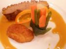 Entenbrust mit Orangenschaumhäubchen an Kartoffelkrapfen und Gemüsebund - Rezept