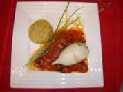 CALAMARI FARCITI IN SALSA POMODORO E CALAMARETTI - Rezept