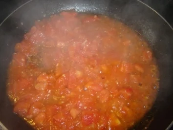 Rezept: CALAMARI FARCITI IN SALSA POMODORO E CALAMARETTI Bild Nr. 8 CALAMARI FARCITI IN SALSA POMODORO E CALAMARETTI - Rezept - Bild Nr. 8