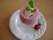 ERDBEER-MOUSSELINE - Rezept