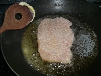 Rezept: Schnitzel mit gebackenem Blumenkohl und Knusperzwiebeln Bild Nr. 2 Schnitzel mit gebackenem Blumenkohl und Knusperzwiebeln - Rezept - Bild Nr. 2