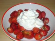 Erdbeeren mit Schlag - Rezept