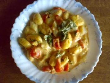 ** Spargelsaison ** Spargel - Gnocchi - Pfanne mit Rucola - Rezept