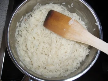 Hauptspeise: Paprika und Tomaten und Wurst flüchten sich in Reis - Rezept - Bild Nr. 3