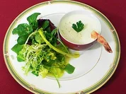 Champagner-Senf-Süppchen mit Petersilienwurzel und Riesengarnele - Rezept