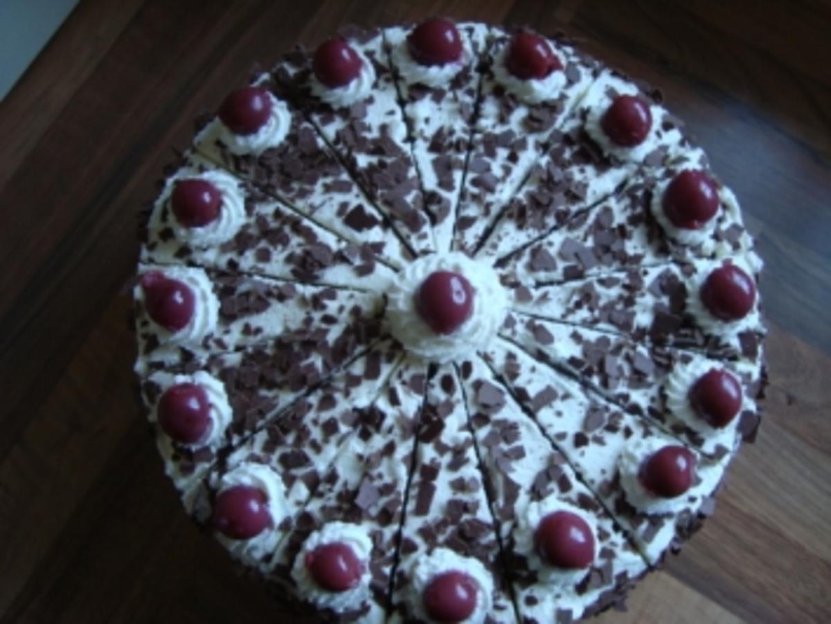 *Kuchen - Schwarzwälder-Kirsch-Torte nach Dane's Art - Rezept - Bild Nr. 2