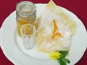 Tarte aus Yufkateig mit Tonkabohnen-Limetten-Quark u. gewürzten Orangen - Rezept