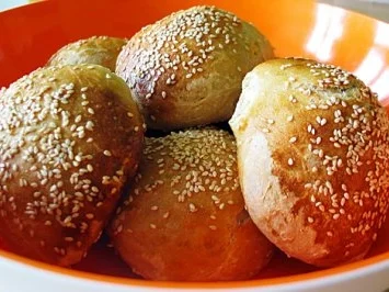 Sesamlaibchen - Rezept
