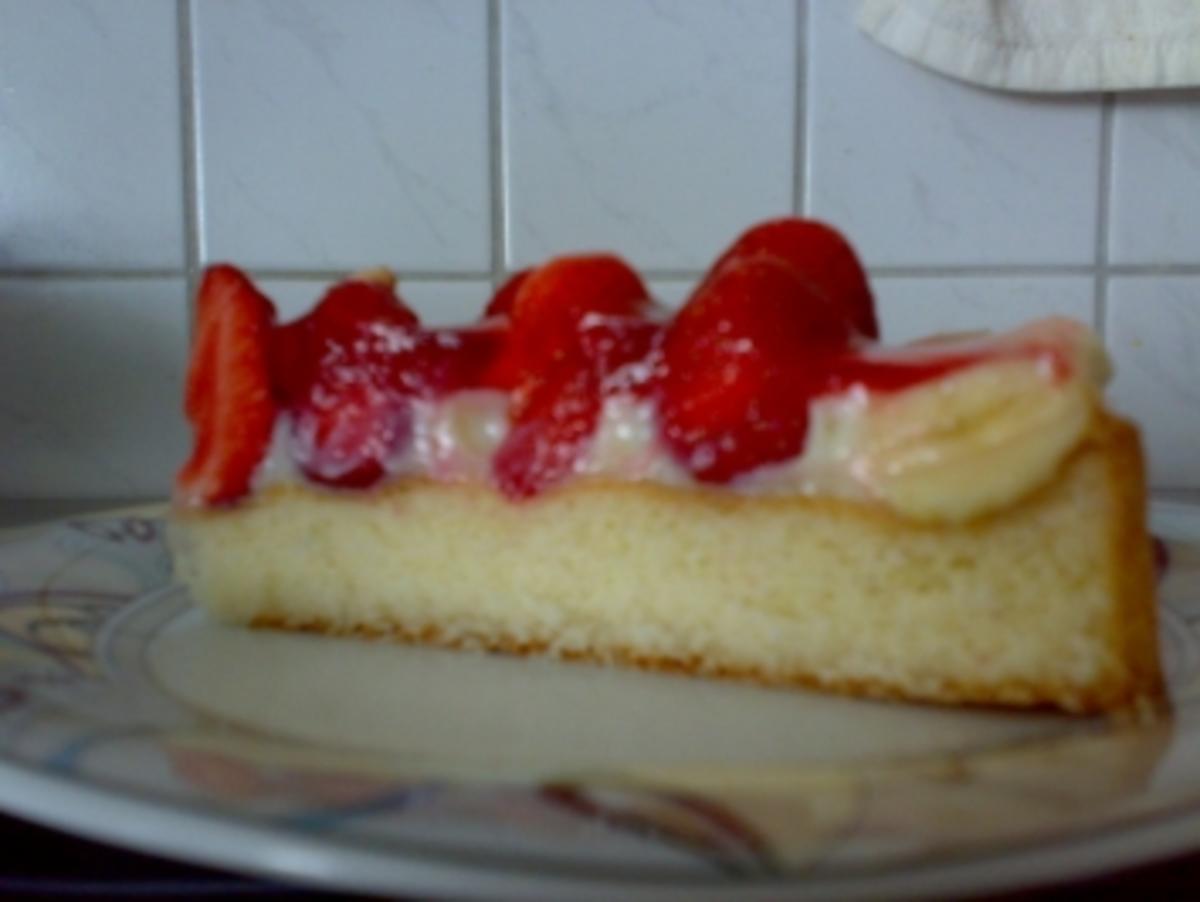 ** Kuchen & Co. ** Erdbeer - Bananen - Bisquitboden mit Puddingfüllung - Rezept - Bild Nr. 2