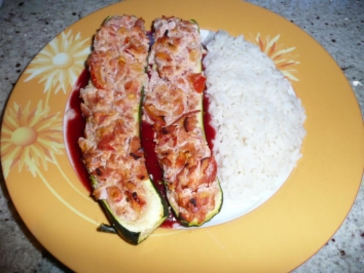 Frischkäse trifft Zucchini und Tomate - Rezept