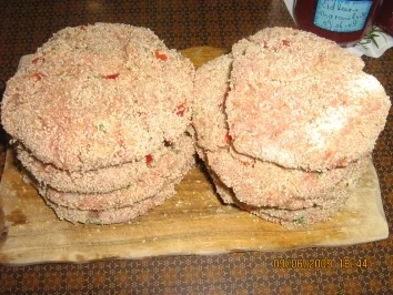 Rezept: Paprika-Frikadellen mit Ziegenweichkäse Bild Nr. 5 Paprika-Frikadellen mit Ziegenweichkäse - Rezept - Bild Nr. 5