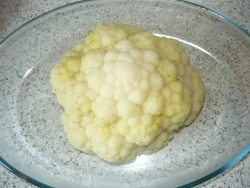 Blumenkohl im Hackfleischring - Rezept