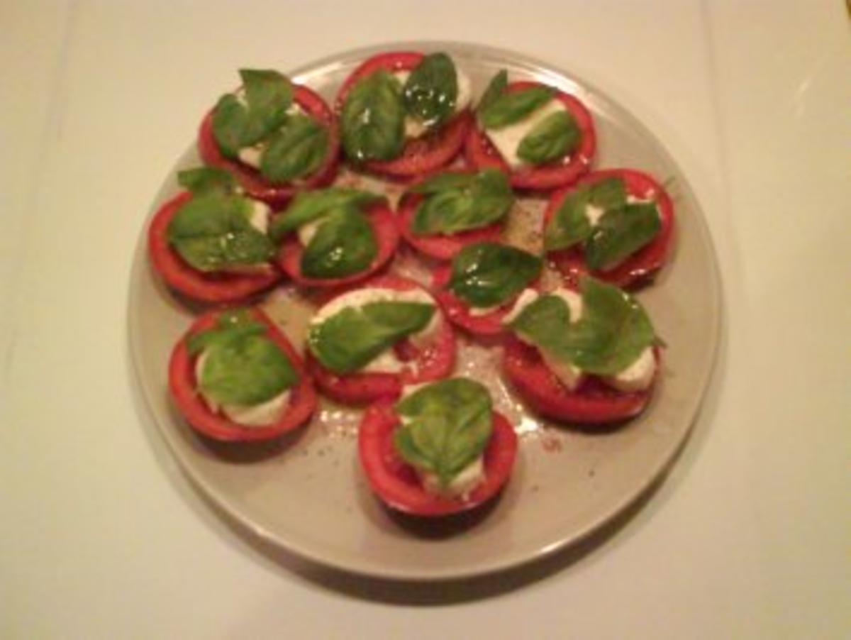 Salat: Mozzarella mit Tomaten - Rezept - Bild Nr. 4
