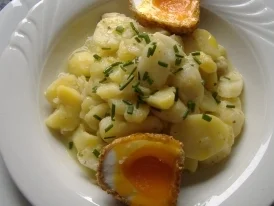 Fritierte Eier mit Spargel-Kartoffelsalat - Rezept