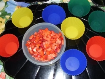 Rezept: Erdbeer-Muffins Bild Nr. 4 Erdbeer-Muffins - Rezept - Bild Nr. 4