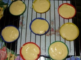 Rezept: Erdbeer-Muffins Bild Nr. 3 Erdbeer-Muffins - Rezept - Bild Nr. 3