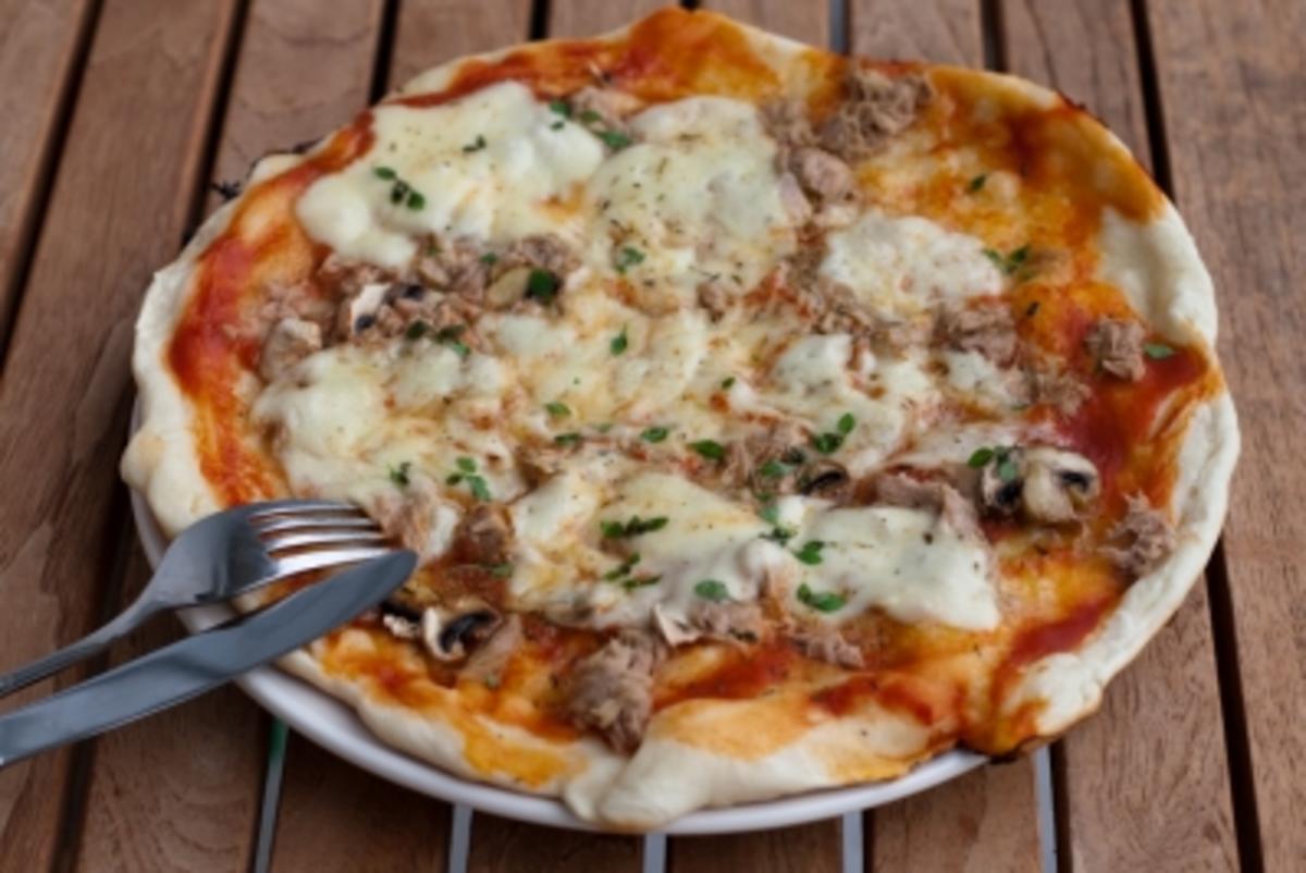 Pizza vom Grill - Rezept mit Bild - kochbar.de