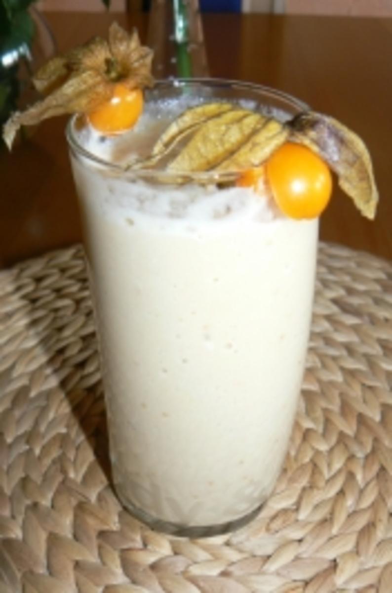 Bilder für Bananen-Physalis Milchshake - Rezept