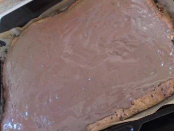 Rezept: Haselnusskuchen mit Schokostückchen Bild Nr. 8 Haselnusskuchen mit Schokostückchen - Rezept - Bild Nr. 8