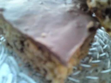 Rezept: Haselnusskuchen mit Schokostückchen Bild Nr. 9 Haselnusskuchen mit Schokostückchen - Rezept - Bild Nr. 9