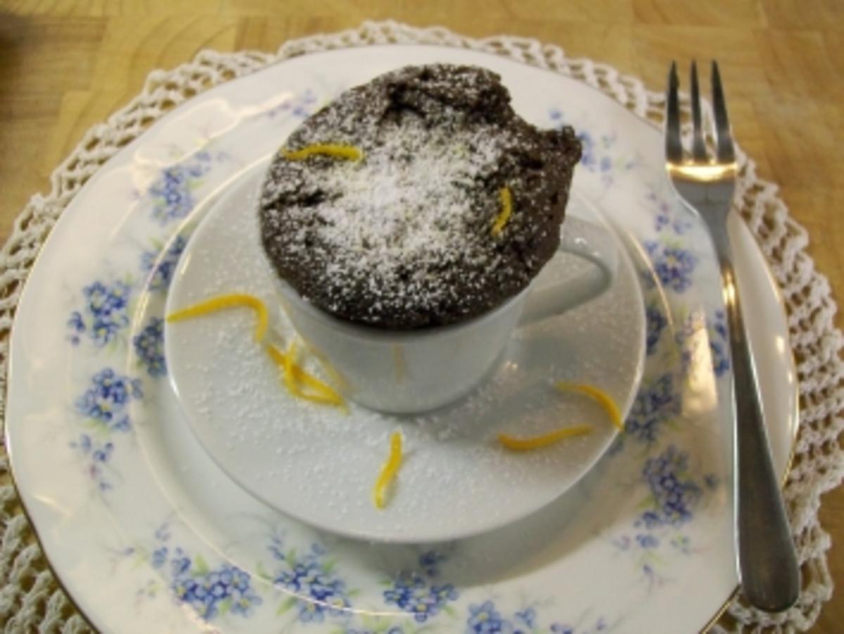 cupcakes mit flüssigem Schokokern - Rezept - kochbar.de