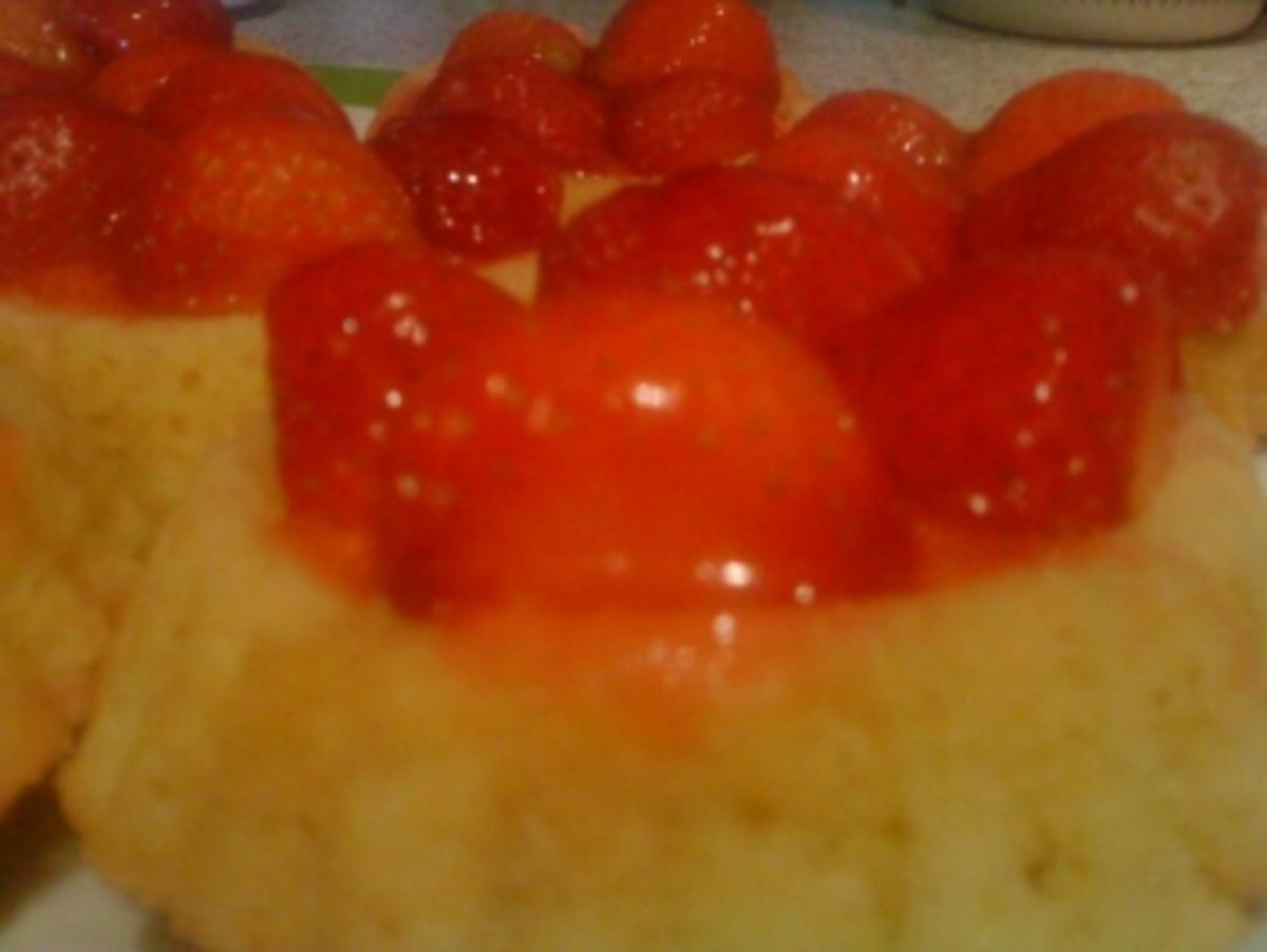kleine Erdbeertörtchen - Rezept - Bild Nr. 2