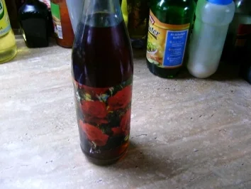 Rosenblütenlikör - Rezept - Bild Nr. 2