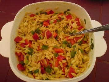 Rezept: Kritharakinudelsalat Kritharakinudelsalat - Rezept