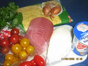 Tagliatelle mit Zweikäse-Schinkensoße - Rezept - Bild Nr. 2