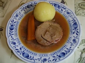 Kaltgebeizter Putenrollbraten im Dillmantel - Rezept