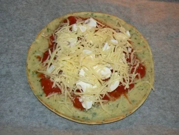 Rezept: Pfannkuchenpizza Bild Nr. 8 Pfannkuchenpizza - Rezept - Bild Nr. 8