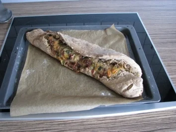 "BROT" Tomaten-Mozzarella-Sonnenblumen-Baguette - Rezept